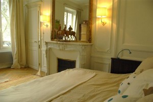 6142-a-louer-a-lannee-pour-4-grand-f3-meuble-avec-terrasse-avenue-de-breteuil-paris-7eme