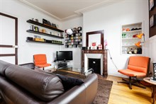 Furnished monthly rental of a 2 room, comfortable apartment for 4 at Montrouge near Paris at Porte d'Orléans