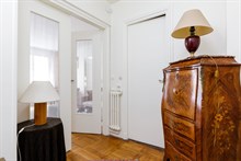 1 bedroom furnished and well equipped apartment for 2 available for short-term rental on rue Pergolèse, Paris 16th