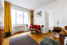 Temporary apartment rental, 1 bedroom, perfect for 2 people near Porte Maillot on rue Pergolèse, Paris 16th