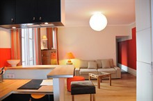 modern weekend rental apartment sleeps 4 fully furnished on avenue des ternes paris 17th