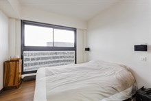Rue Javel, Monthly rental of a 2-room apartment for 2 in a modern building w View of Eiffel Tower in Beaugrenelle quarter, Paris 15th