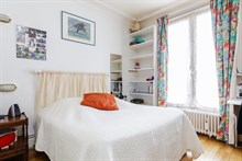 Dream vacation in luxury apartment, short term, balcony, 2 bedrooms, near Palais des Expositions Paris 15th