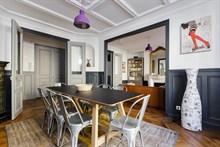 Rent apartment for week or month, sleeps 2 guests, luxury short term near Gare de Lyon in Paris 12th