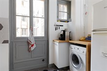 Fully furnished apartment for 2 near Gare de Lyon for short term rental Paris 12th