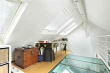 Vacation rental for family of 3 at Place de l’Étoile for monthly or weekly rental, Paris 17th