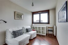 Beautiful 2 bedroom apartment for short term weekly or monthly rental sleeps 6 or 7, with balcony at Saint Ouen, France