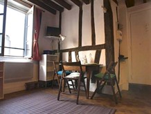 beautiful studio to rent long term for 4 guests in Latin Quarter of Paris V