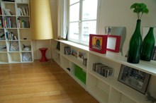 Holiday rental for 4, furnished 2-room flat w/ balcony at Etienne Marcel, Paris 1st district