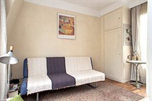 temporary rental for beautiful furnished studio rue de Tocqueville Paris 17th