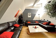 elegant 2 bedroom apartment to rent for 4 guests in Village D'Auteuil 16th district Paris