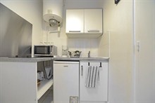 renovated rental apartment for 2 avenue de Clichy Paris XVII