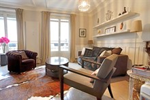 spacious apartment to rent short term for 4 guests 700 sq ft near Porte de Versailles Paris XIV