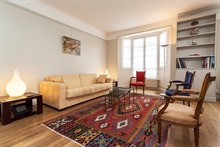 Holiday rental for 4 in the Swiss Village, Paris 15th, furnished w/ 2 rooms