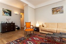 Luxurious turn-key short-term apartment rental with sleeping space for 4 in the Swiss Village, Paris 15th