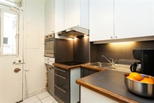 Weekly or Monthly authentic Parisian stay in a 2-room, 4-person flat on rue Alasseur, Paris 15th