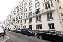 2-room apartment available for monthly rental, sleeps 4 in the Swiss Village, Paris 15th