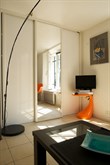 Modern studio apartment for 2 w/ wifi in the Triangle d'Or, Paris 8th