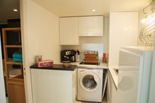 Furnished studio for 2 in the Triangle d'Or, Paris 8th, Weekly or monthly accommodation