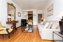 Holiday rental in a turn-key flat for 2 at rue des Bauches Paris 16th