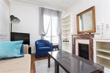 Monthly rental in 53m2, 3-room flat for 6 at Avenue de Versailles, Paris 16th