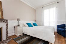Spacious 3-room flat for 6 available for weekly rental at Avenue de Versailles, Paris 16th