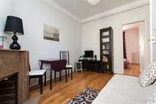 4-person Accommodation in a furnished apartment in Batignolles, Paris 17th