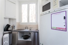 For rent by the week or month: furnished 4-person apartment w/ 2 rooms in the Batignolles, Paris 17th