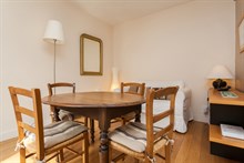 Weekly apartment rental, furnished with two rooms and a long balcony, rue de Courcelles, Paris 17th