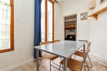 Well-equipped weekly apartment rental for 4 at Maire à Arts et Métiers, rue au Marie, Paris 3rd