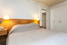 temporary rental for beautiful apartment 2 or 4 guests Paris 6th