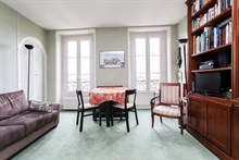 Weekly rental of spacious apartment for 4 rue Fabert F2 Invalides, Paris VII