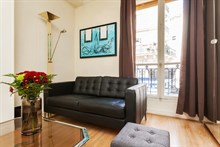beautiful furnished apartment to rent for the weekend, sleeps 2, rue Paul Bert paris 11th