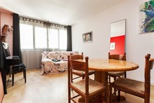 Lodging for 4 in furnished 2-room apartment, short-term availability, rue Admirals, Paris 18th