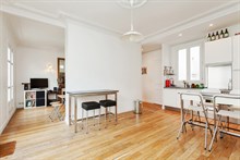Short-term Paris vacation rental at Cambronne in Paris 15th district, perfect for family or friends, sleeps 4 w/ 2 rooms