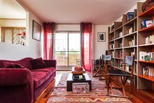 4-person apartment w/ 3 rooms for monthly rent, furnished w/ balcony, Republique Paris 10th