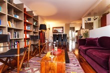 Short-term apartment rental sleeps 4, 3 spacious rooms and library at Republique Paris 10th