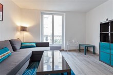 Short-term studio apartment rental sleeps 2 or 4, 2 large bed surfaces at Paris 5th