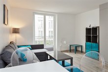 Weekly accommodation for 2 or 4 in furnished, remodeled flat near Luxembourg gardens, Paris V