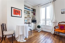 Turn-key studio apartment for 2 guests at Oberkampf, Paris 2nd, rent short-term