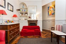 Short-term 2-person studio apartment rental, modern, furnished, Paris 15th, near rue de Commerce