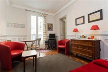 For rent: lovely short-term studio apartment for 2 at Motte Picquet Grenelle, Paris 15th