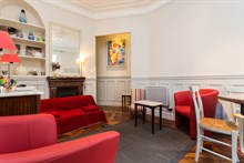 Furnished, turn-key studio for 2 to 3 guests for weekly or monthly rental at Motte Picquet Grenelle, Paris 15th