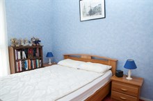 Romantic monthly vacation rental, turn-key w/ 2 modern bedrooms steps from Kremlin Bicetre near Paris