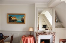 short term apartment rental for 4 guests Rue de La Paix Paris 2nd district