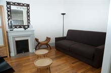 Short-term lodging for 4 in furnished 3-room flat, rent by week or month, Paris 15th