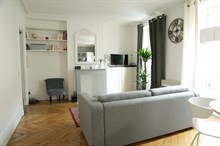 Holiday rental, furnished apartment within walking distance of Paris attractions, Motte Picquet Paris 15th