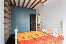 Plenty of guest privacy in 2-bedroom monthly accommodation near Canal Saint Martin, Paris 11th