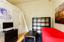 Spacious studio for monthly stays with washer & drier and kitchen, Paris 7th near Invalides