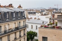 Furnished flat with terrace on rue Falguière for short-term rentals in Paris 15th